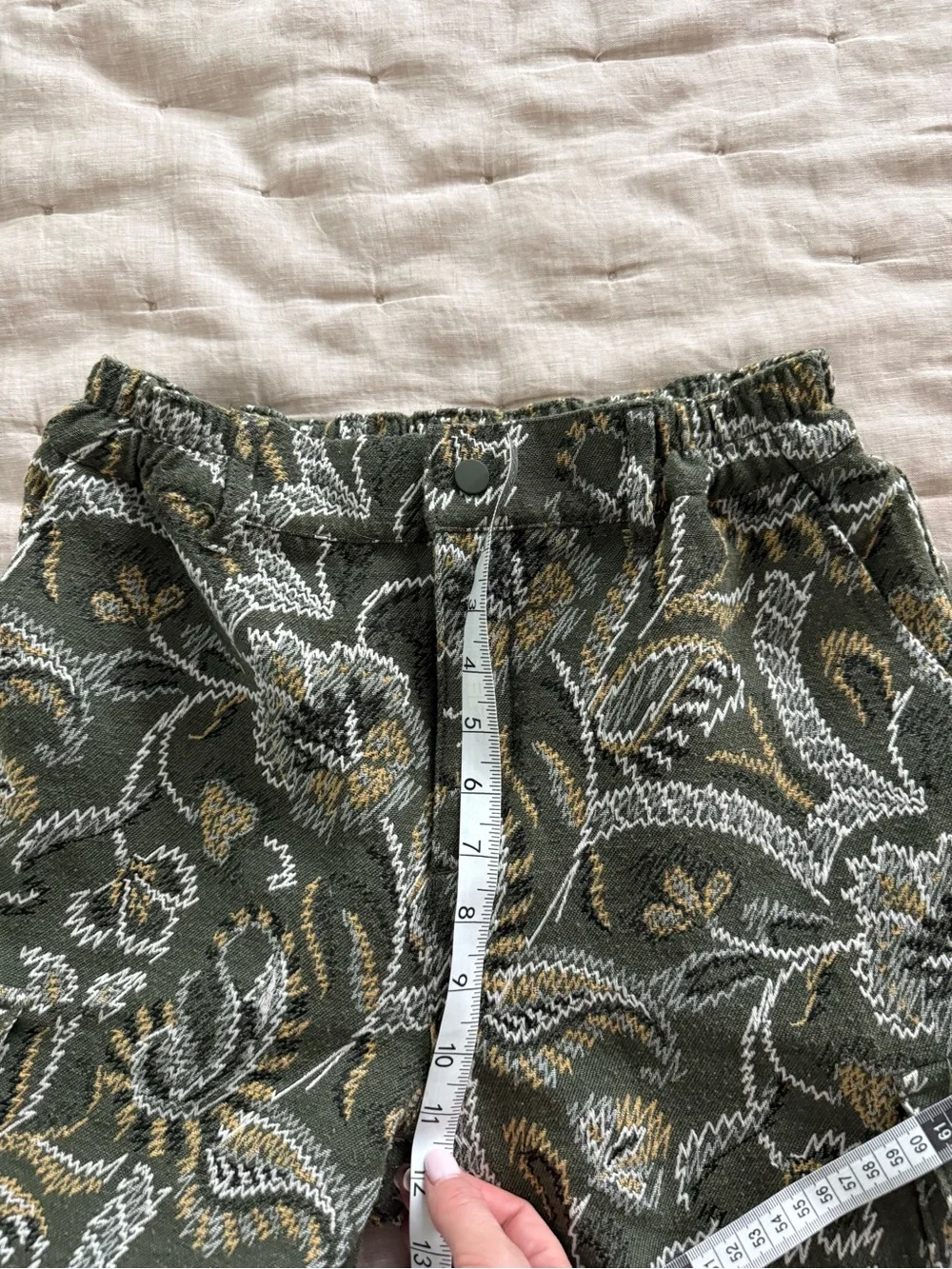 Maison Article floral Tapestry Cargo Joggers Size Medium